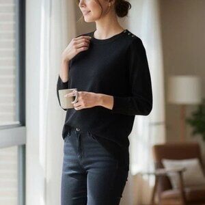 Lord & Taylor Fine Knit Wool Lightweight Black Crewneck Womens Sweater Sz Small